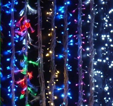 decoração de festival LED multicolor com listras luzes de festa