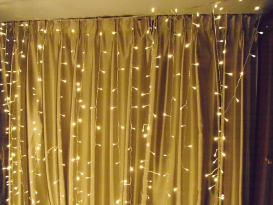 A luz de cortina de Natal de 12 V mais vendida para edifícios