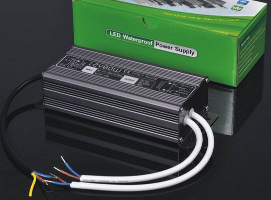 Nova chegada resistente à água IP67 24v 80w fonte de alimentação LED transformador de néon LED para venda